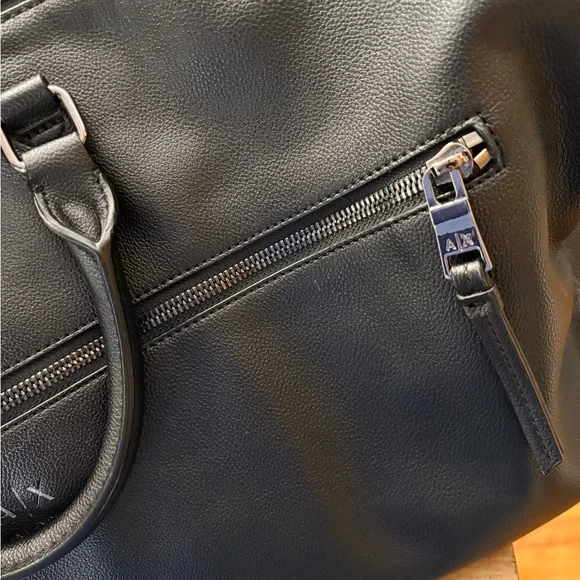 Armani Exchange duffle bag - Picture 8 of 9